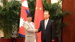 प्रधानमन्त्री प्रचण्ड र चिनियाँ प्रधानमन्त्री ली छयाङको उपस्थितिमा नेपाल र चीनबीच १३ बुँदे समझदारी (भिडियाे)